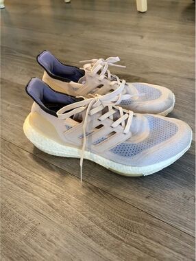 Adidas Ultraboost Running Shoes — Cream/Grey/Lilac, Size 7.5